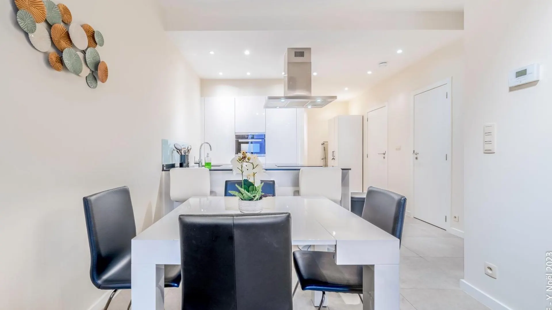 Center Of Antwerp - Free Parking Apartment